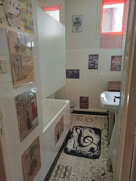 Appartement le labyrinthe du peintre Bransat 0*,