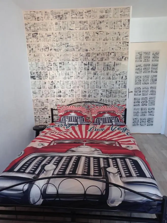 Appartement le labyrinthe du peintre Bransat France