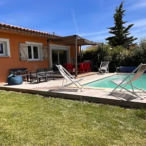 Villa Jungle House